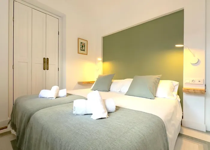 Villa Clavero Two Premium Apt